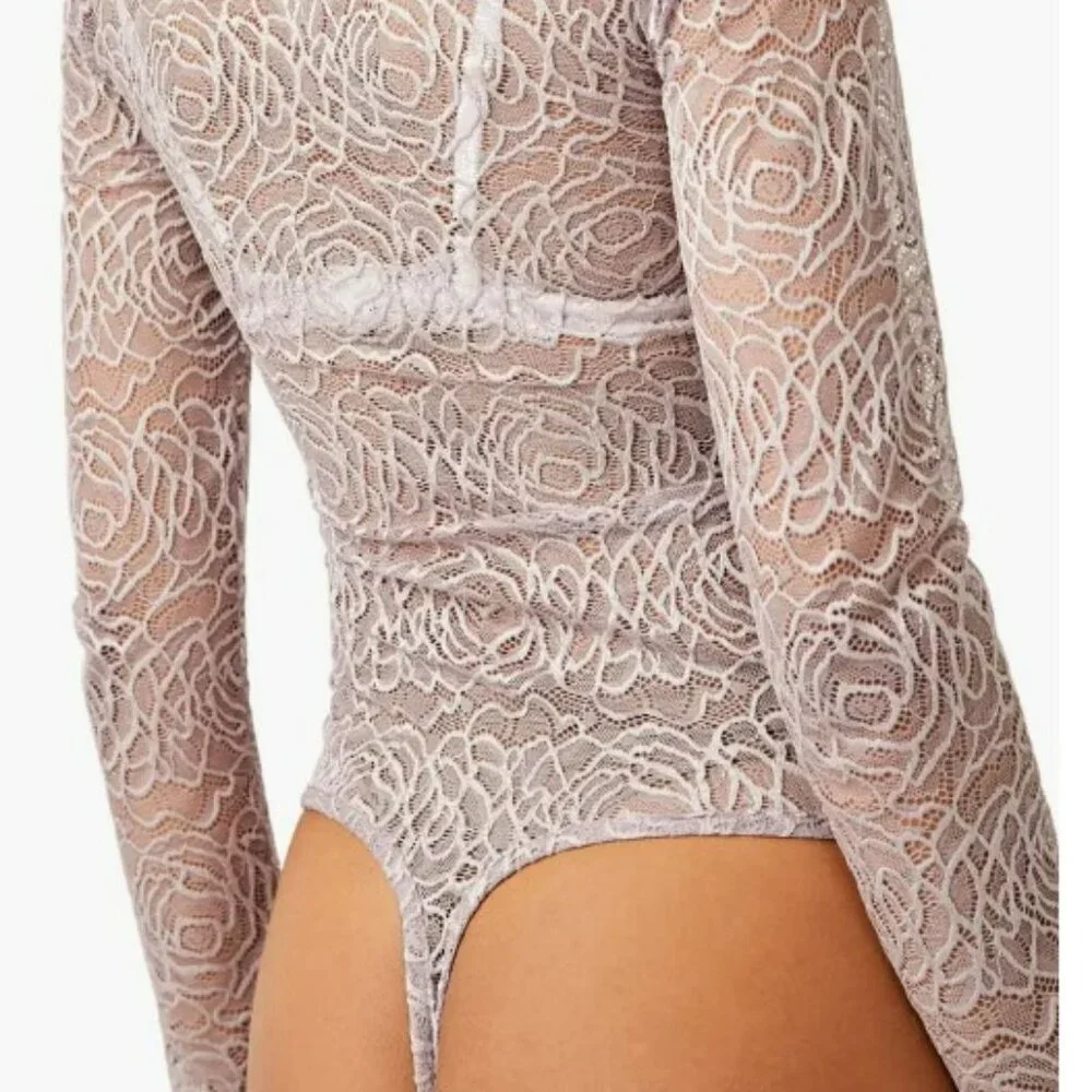 Free People Intimately in My‎ Head Sheer Lace Lilac Purple Bodysuit Size M - NEW